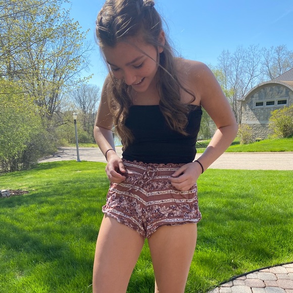 Patterned shorts - Picture 2 of 2